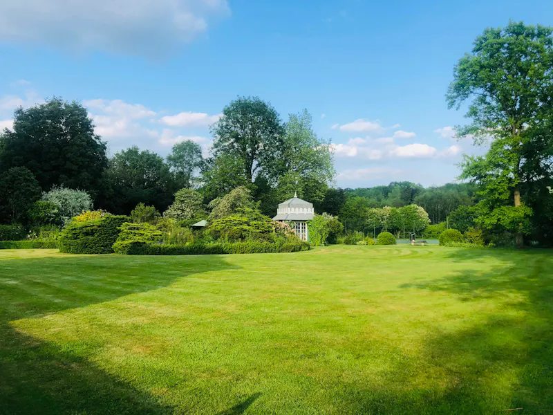 Garden at Grand Odiham Country Home , A1697 (photo 23)