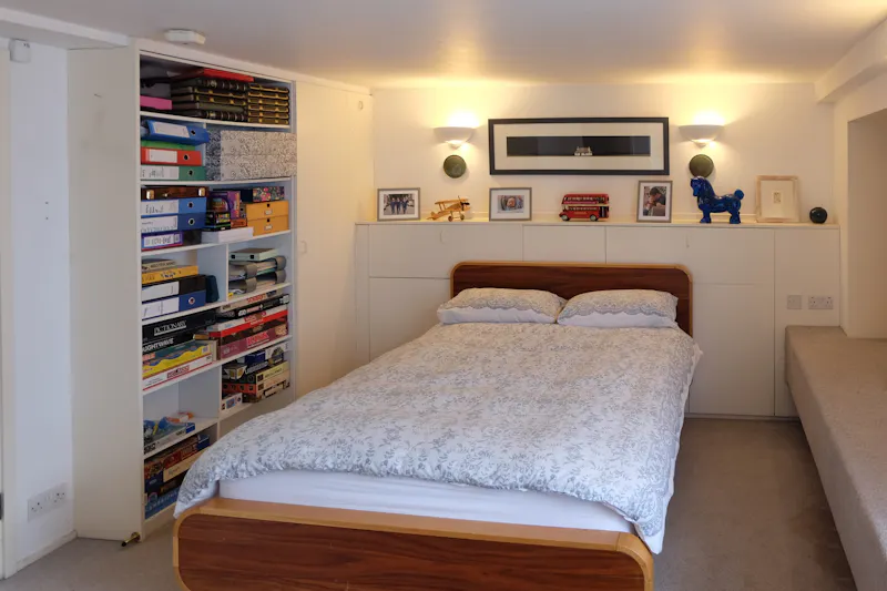 Bedroom at Retro Hampstead Flat, F1276 (photo 26)