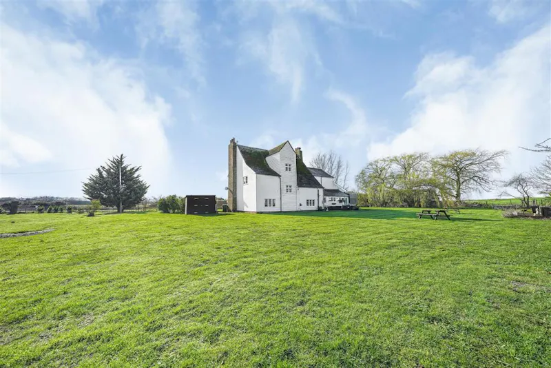 Country home in Steeple, A1699 (photo 15)