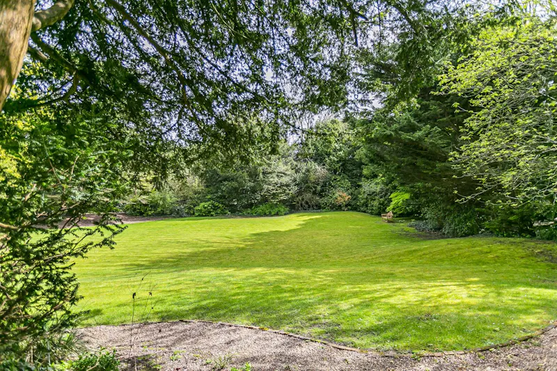 Old Mill House Kings Langley, C960 (photo 25)