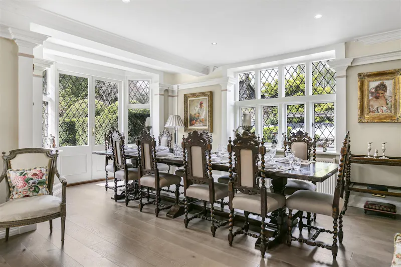 Dining room at Old Mill House Kings Langley, C960 (photo 3)