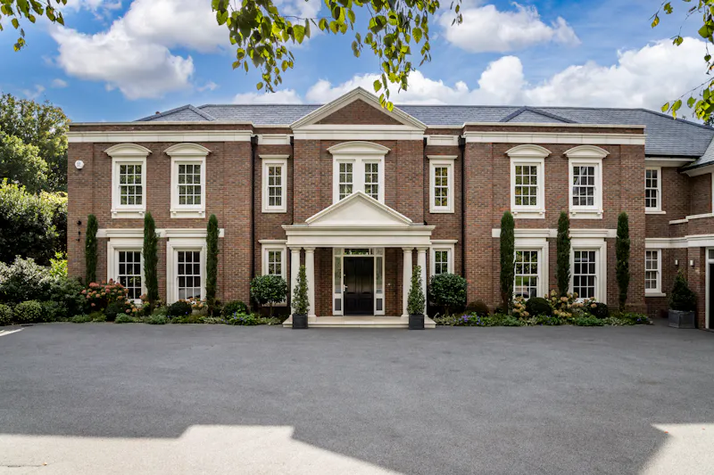 Glamorous Burwood mansion, D2877 (photo 80)