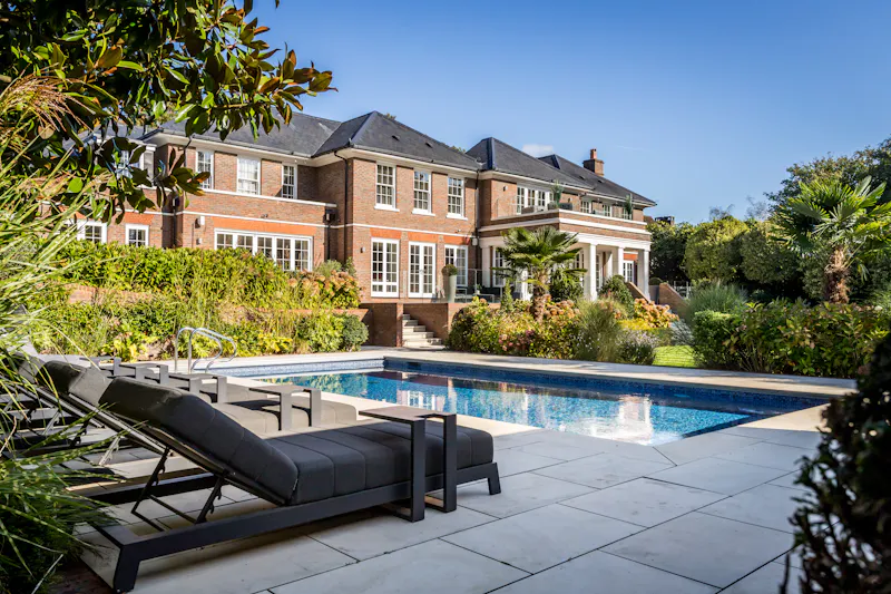 Glamorous Burwood mansion, D2877 (photo 62)