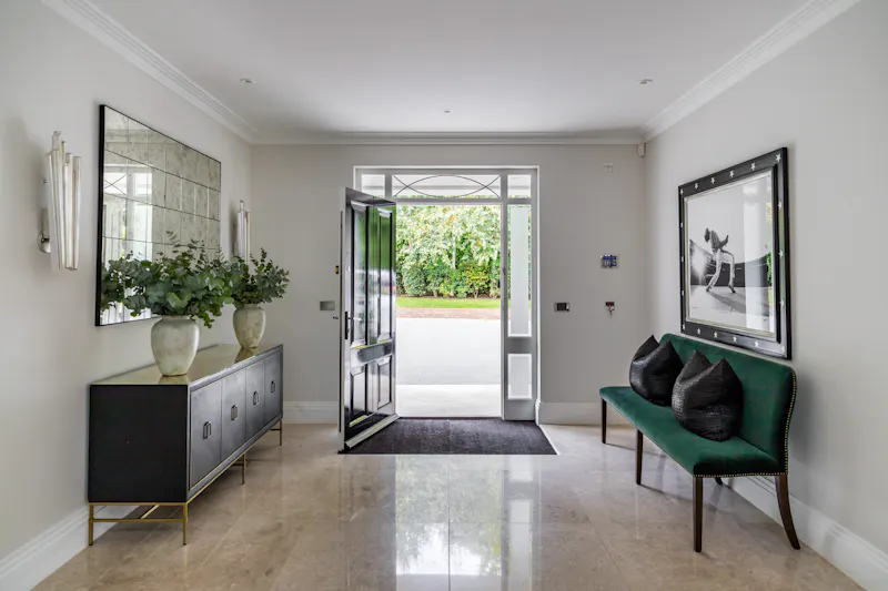 Glamorous Burwood mansion, D2877 (photo 4)