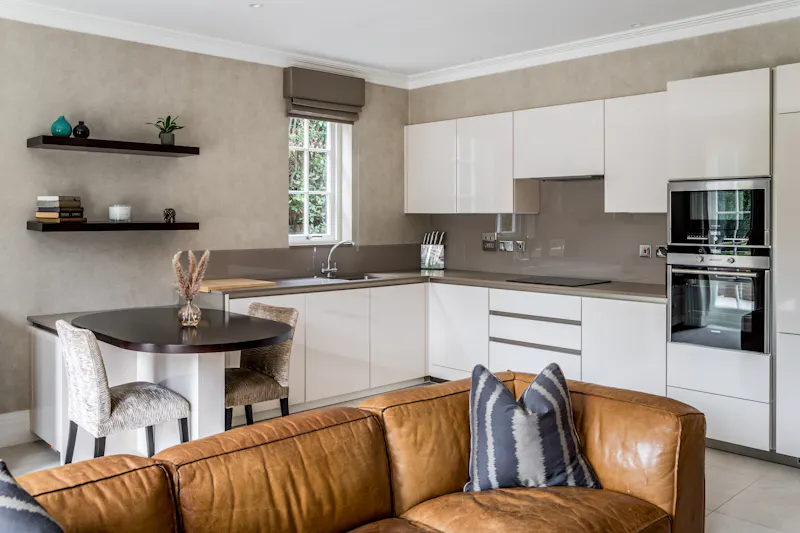 Kitchen at Glamorous Burwood mansion, D2877 (photo 56)