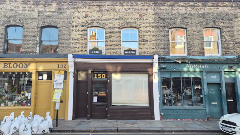 Columbia Road coffee shop, SHOP49 (photo 1)