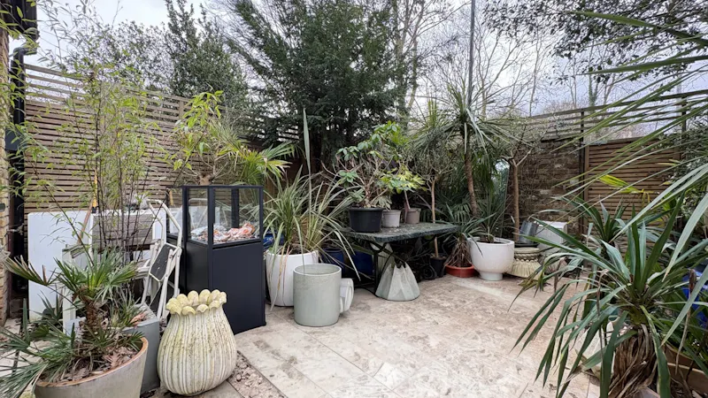 Terrace/Patio at Cool 60s Roehampton townhouse, D2878 (photo 16)