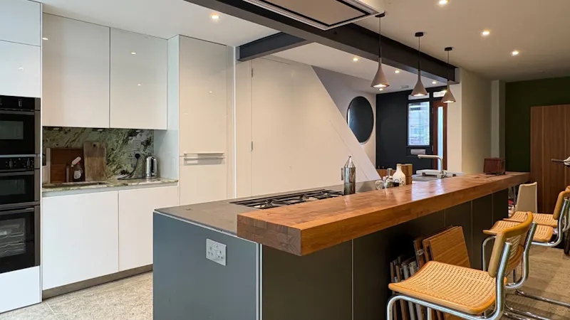 Cool 60s Roehampton townhouse, D2878 (photo 5)