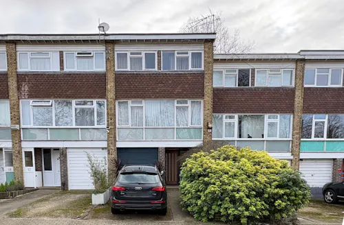 Cool 60s Roehampton townhouse, D2878