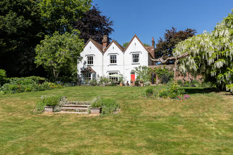 Garden at Magical South Downs farmhouse, E554 (photo 95)