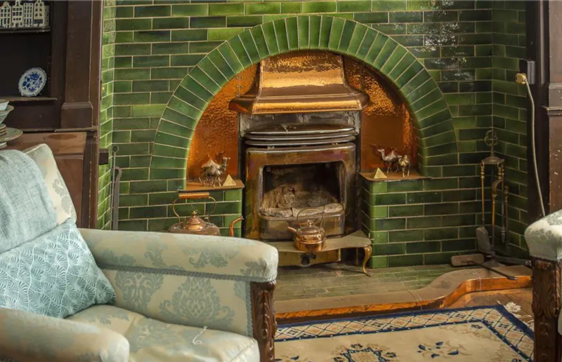 Fireplace at Magical Thameside family home, B2138 (photo 11)