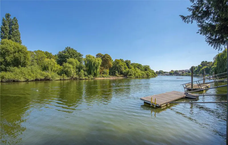 Views - Thames at Magical Thameside family home, B2138 (photo 22)