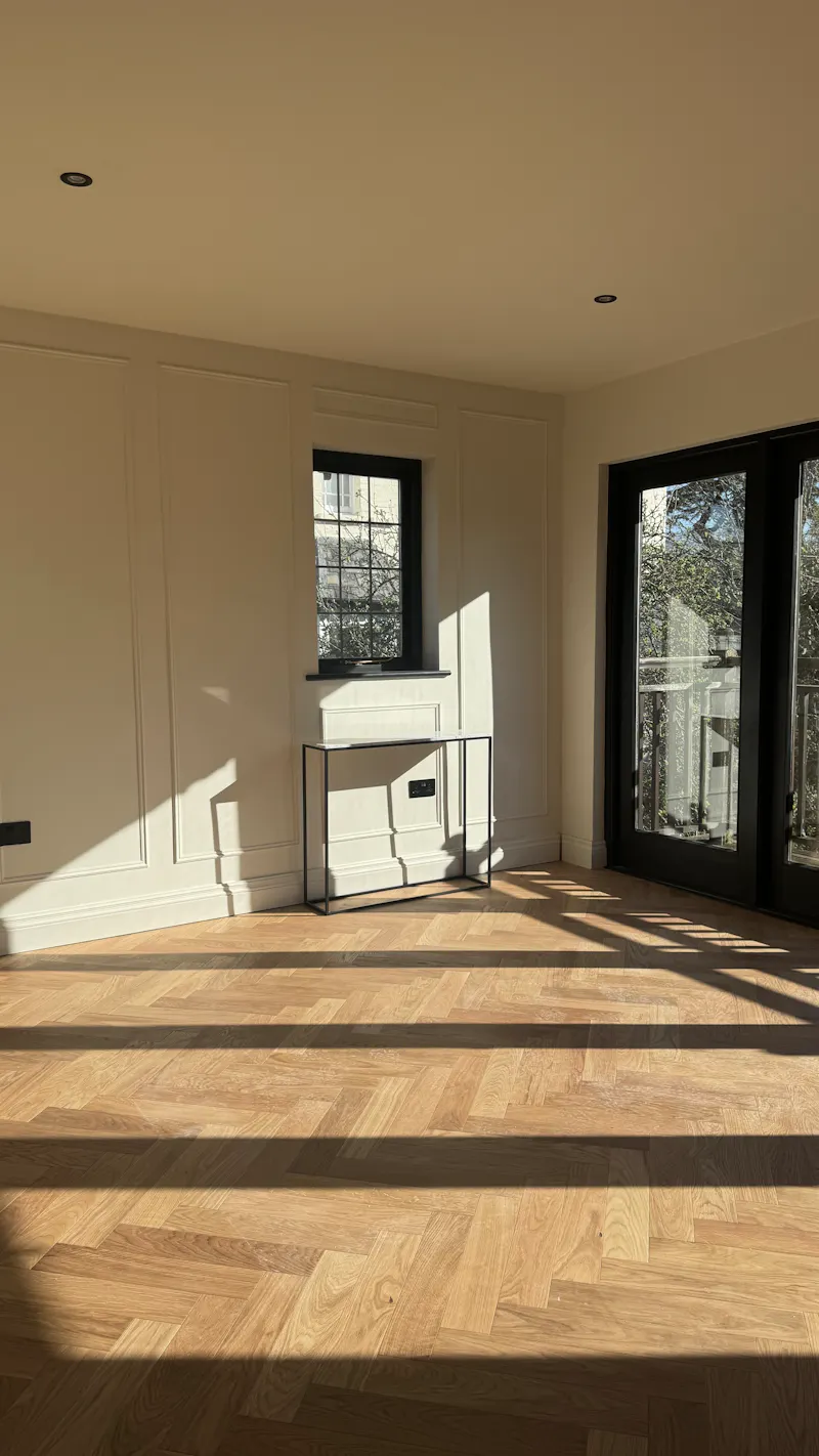 Magical Thameside family home, B2138 (photo 14)