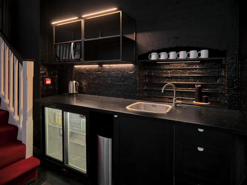 Kitchen at Versatile Hackney Wick studios, N489 (photo 19)