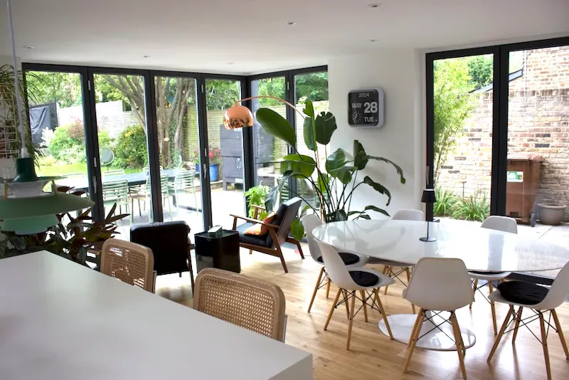 Open plan at Delightful Dulwich family home, B2137 (photo 12)