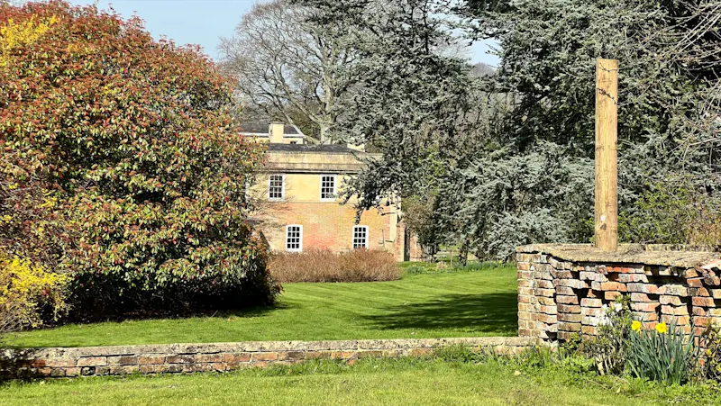 Devizes vacant country home, A1700 (photo 12)