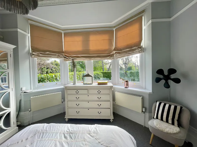 Contemporary Ealing house, B1296 (photo 22)