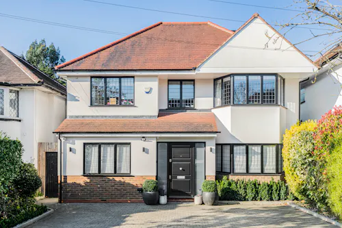 Mill Hill family home, D2880