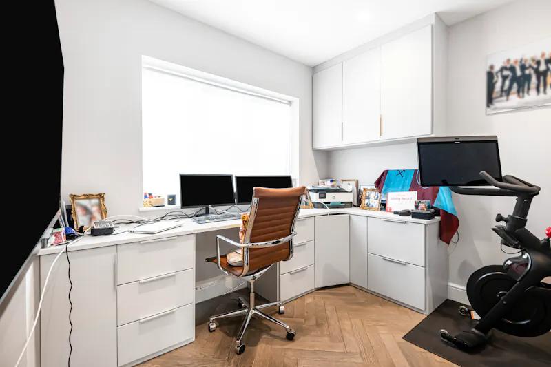 Office at Mill Hill family home, D2880 (photo 10)