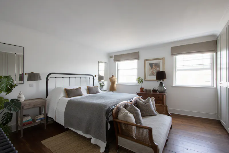 Bedroom - main at Classic Townhouse Oval, A1704 (photo 14)