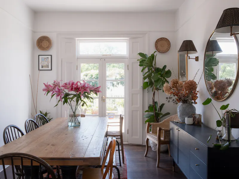 Dining room at Classic Townhouse Oval, A1704 (photo 7)