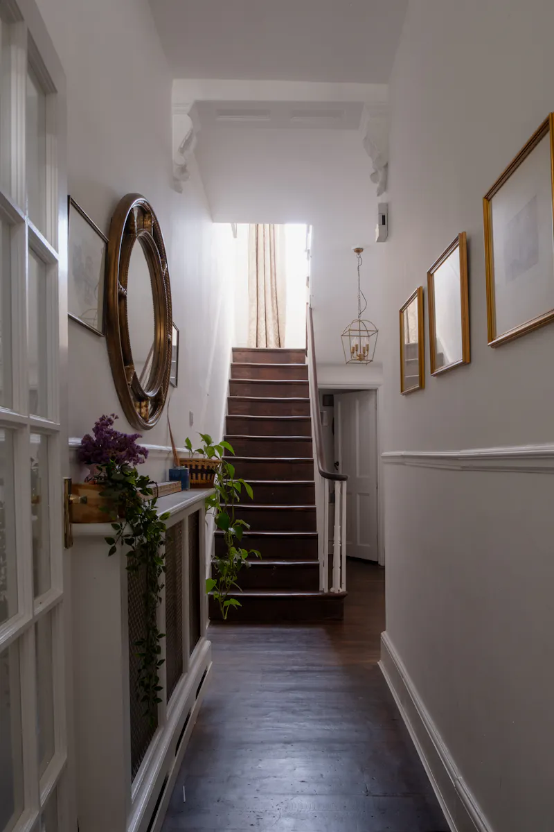Entrance hall at Classic Townhouse Oval, A1704 (photo 2)