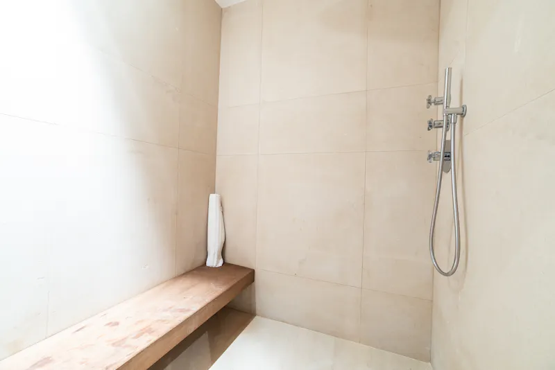 Shower at Luxurious Knightsbridge townhouse, A1698 (photo 34)