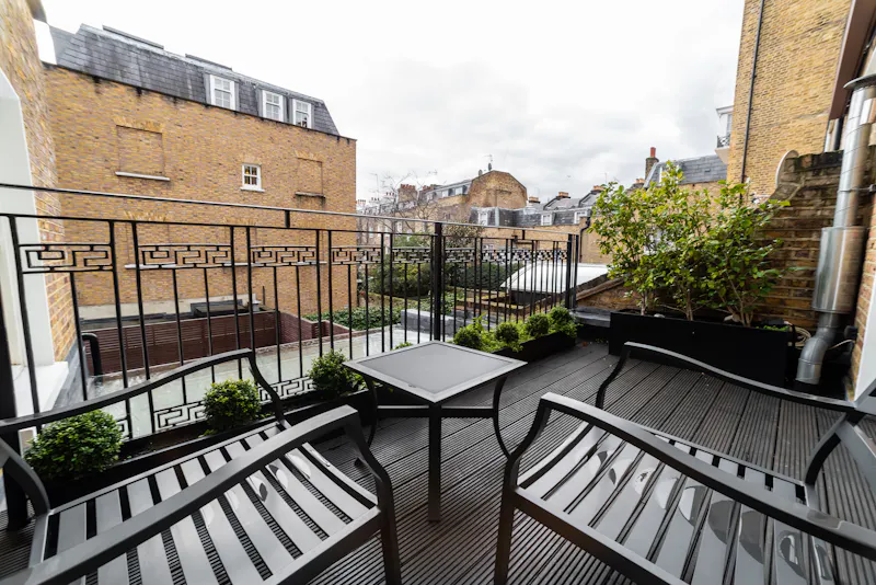 Balcony at Luxurious Knightsbridge townhouse, A1698 (photo 76)