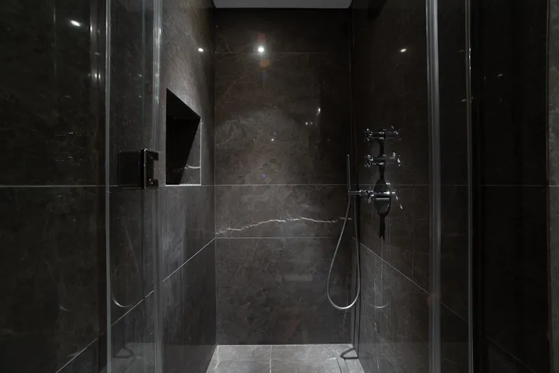 Shower at Luxurious Knightsbridge townhouse, A1698 (photo 52)