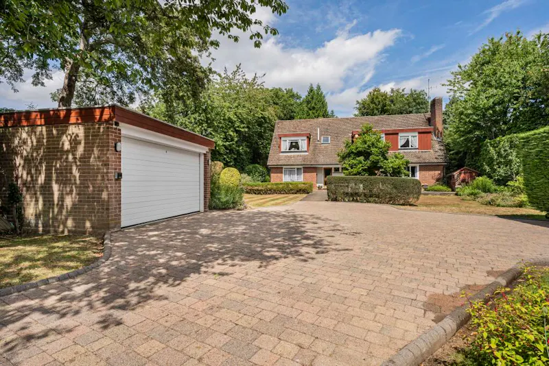 Garage at 60s Berkhamsted home, D2879 (photo 34)