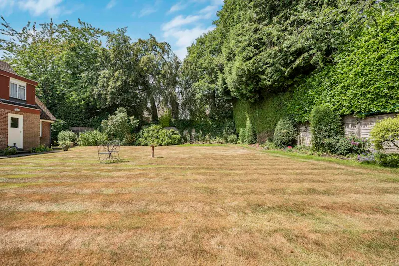 60s Berkhamsted home, D2879 (photo 31)