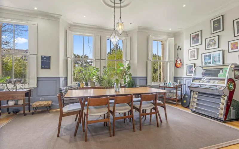 Dining room at Riverside Teddington townhouse, A1701 (photo 4)