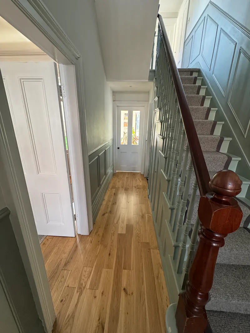Staircase at Delightful Dulwich family home, B2137 (photo 6)