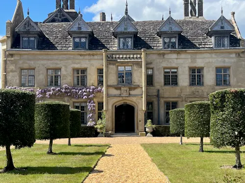 Haywards Heath Elizabethan house, H106