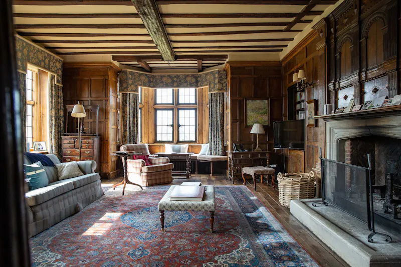 Haywards Heath Elizabethan house, H106 (photo 4)