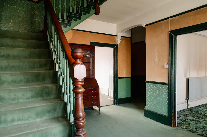Unique untouched Malden home, B2139 (photo 4)