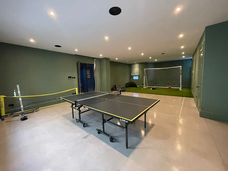 Games room at Large Wandsworth family home, B2142 (photo 34)