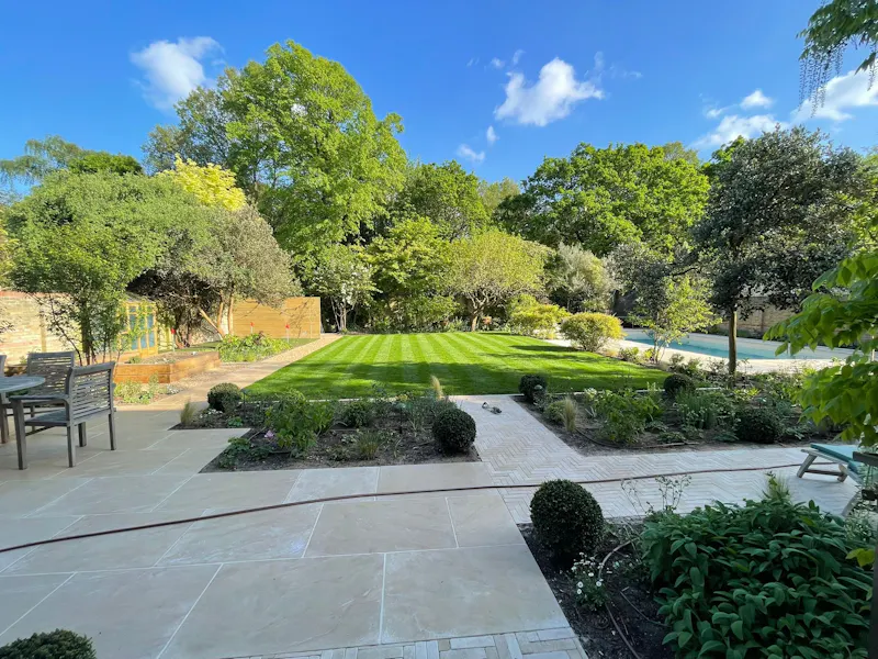 Large Wandsworth family home, B2142 (photo 66)
