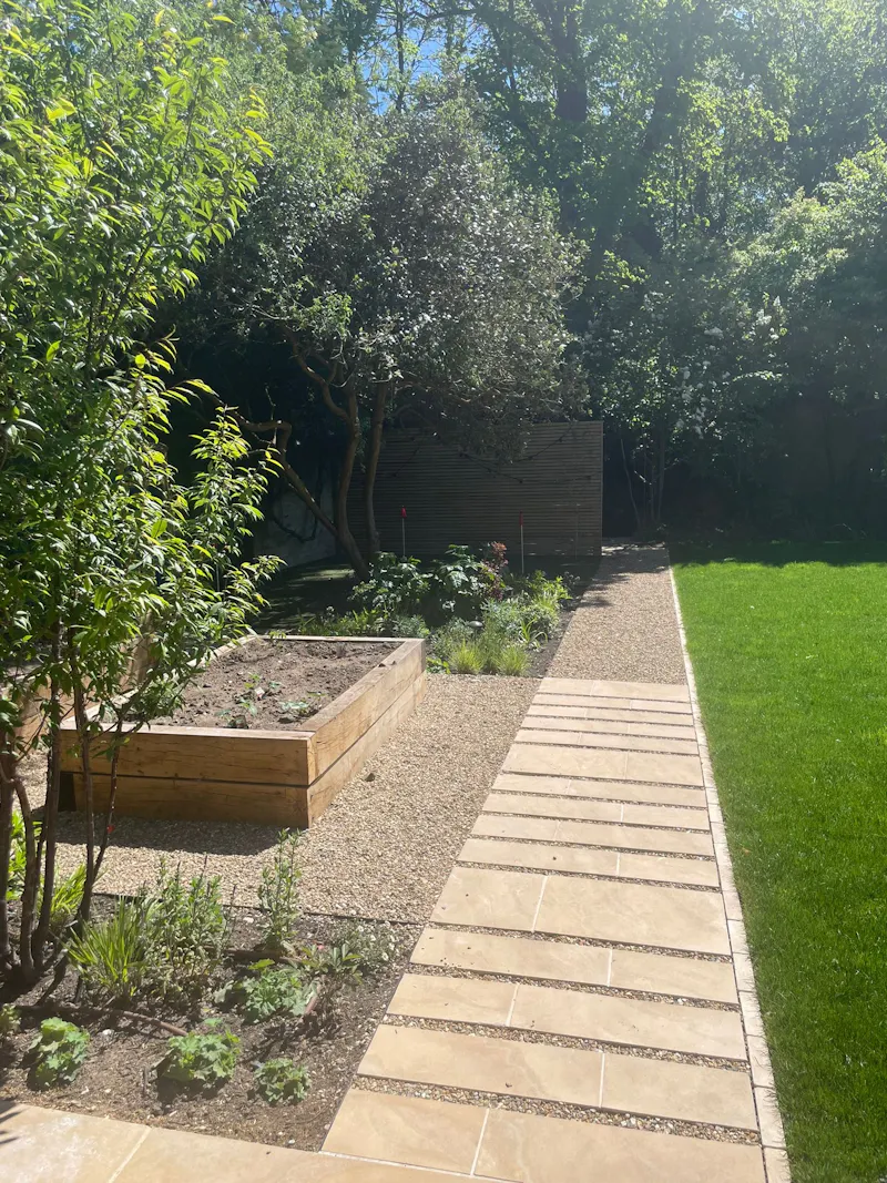 Large Wandsworth family home, B2142 (photo 67)