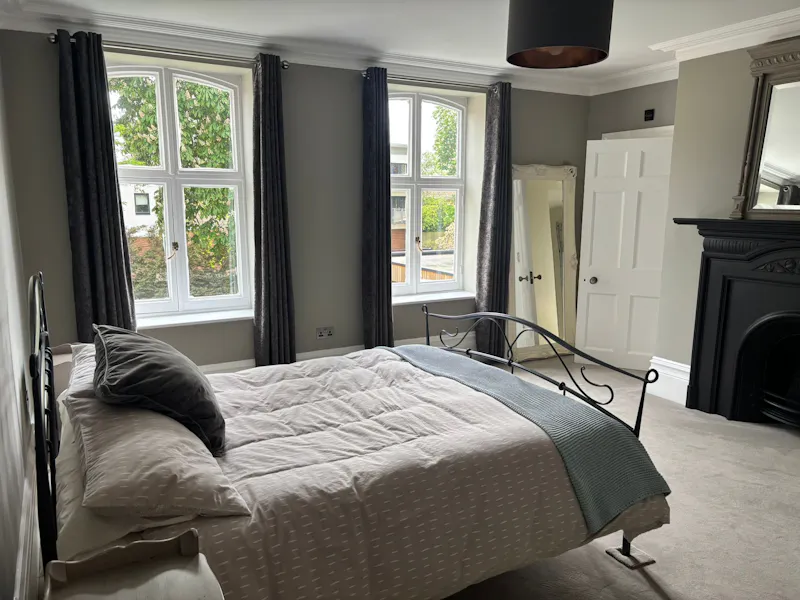 Bedroom at Georgian elegance in Beckenham, A1401 (photo 8)
