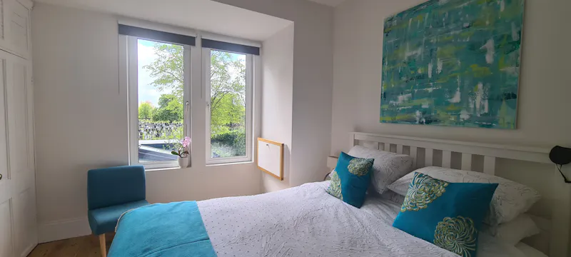 Bedroom at Modern family home Aldersbrook, D2882 (photo 10)