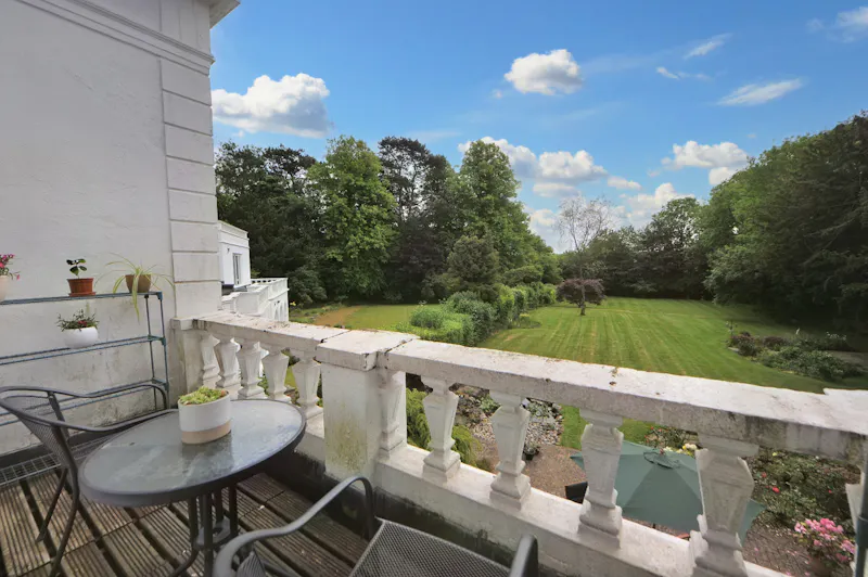 Balcony at Character Sevenoaks Period home, B2143 (photo 34)