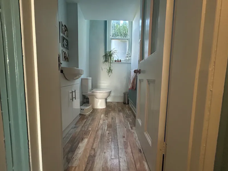 Bathroom at Character Sevenoaks Period home, B2143 (photo 27)