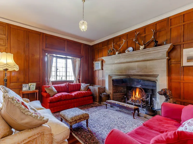 Charming manor near Swindon, M373 (photo 5)