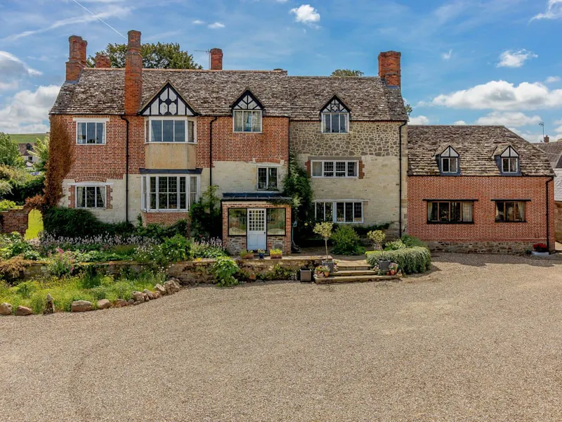 Charming manor near Swindon, M373 (photo 31)