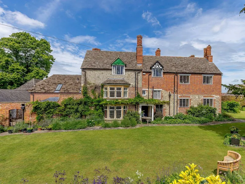 Charming manor near Swindon, M373 (photo 30)