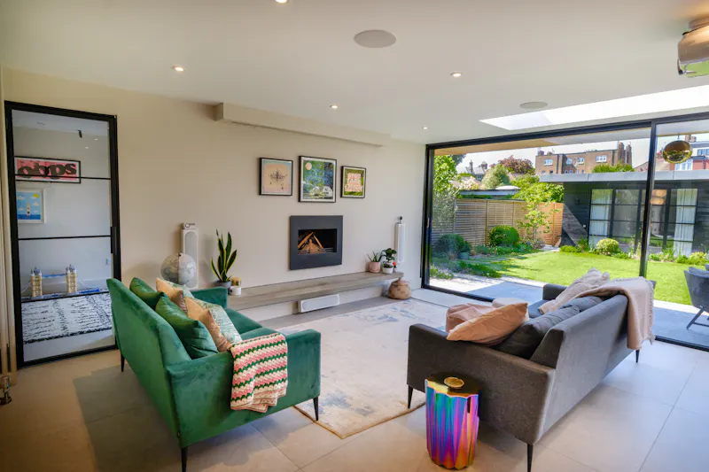 Contemporary Twickenham Home, D2885 (photo 3)