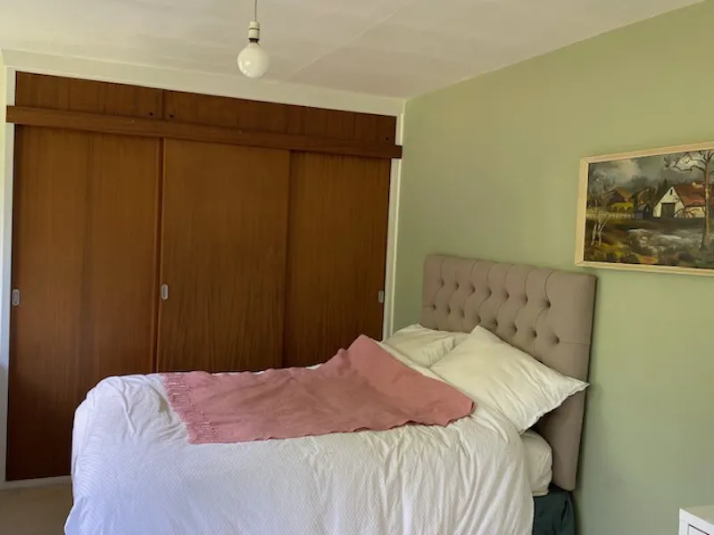 Bedroom at 60s Berkhamsted home, D2879 (photo 25)