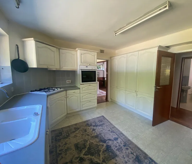 60s Berkhamsted home, D2879 (photo 12)