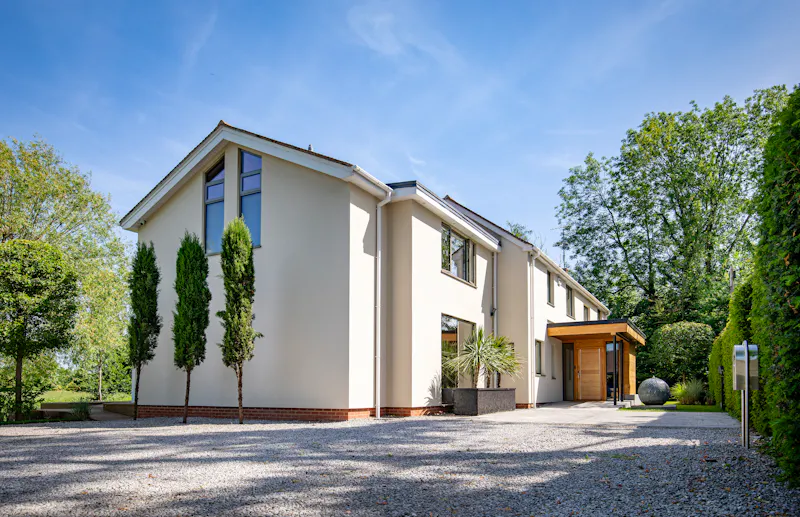 Contemporary River Thames Home, D2883 (photo 1)